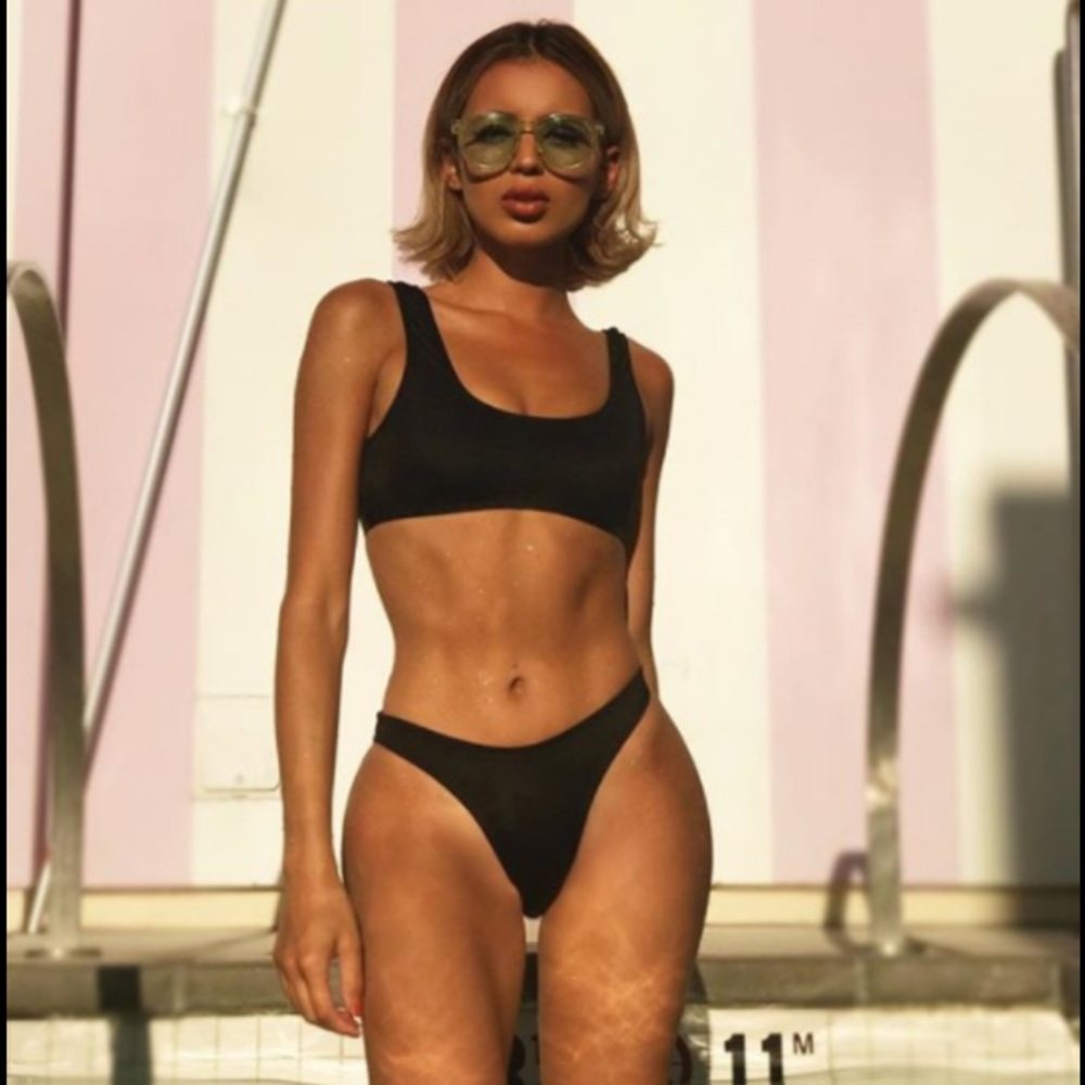 Fashion nova swim set